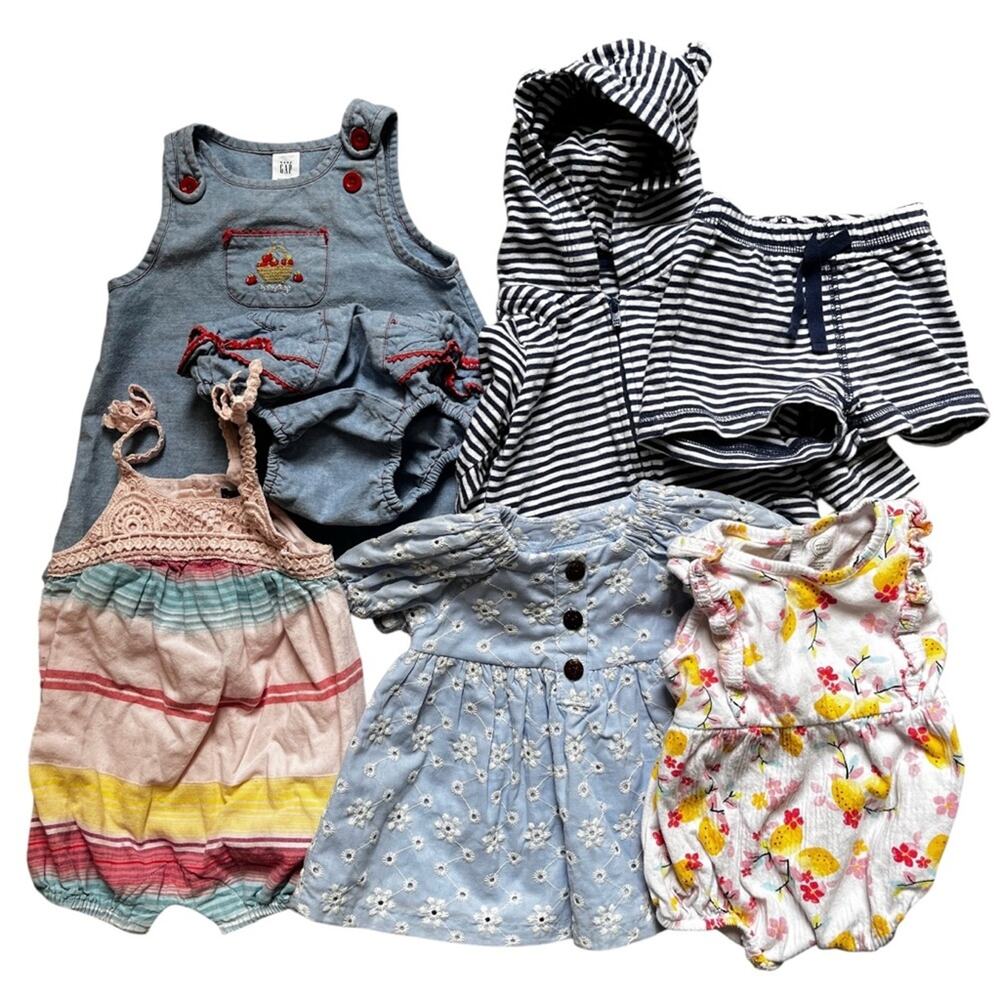 Bundle baby clothes dresses rompers onesies footsies size 0-3 months - Picture 1 of 5